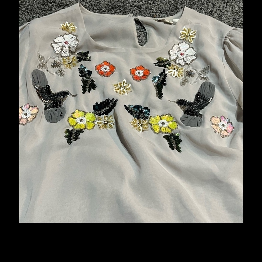 Yumi yuni  Beaded blouse size 8 India floral birds career